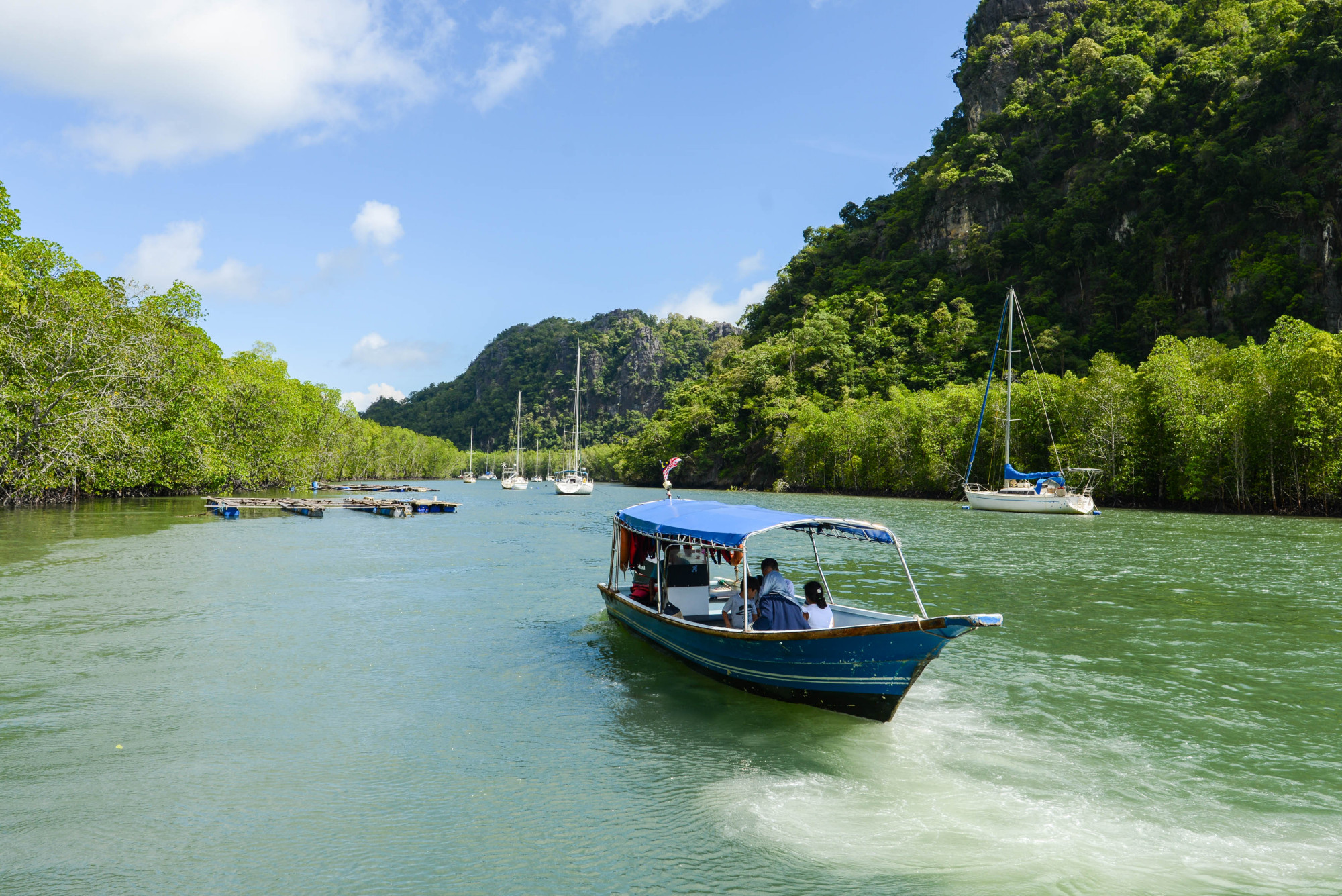 马来西亚最大岛屿群,99个小岛,拥有本国唯一世界地质公园
