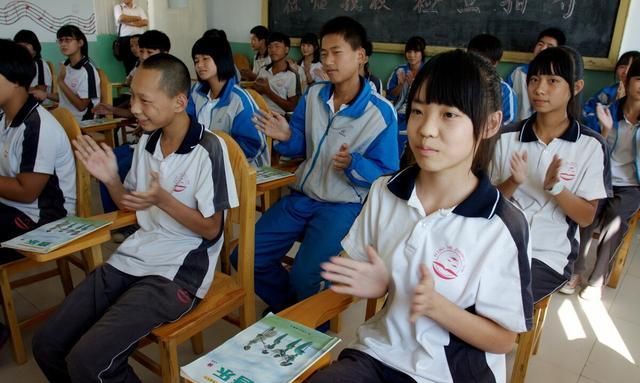 学姐说大四就不在学校了,大四学生一般都在做什么?