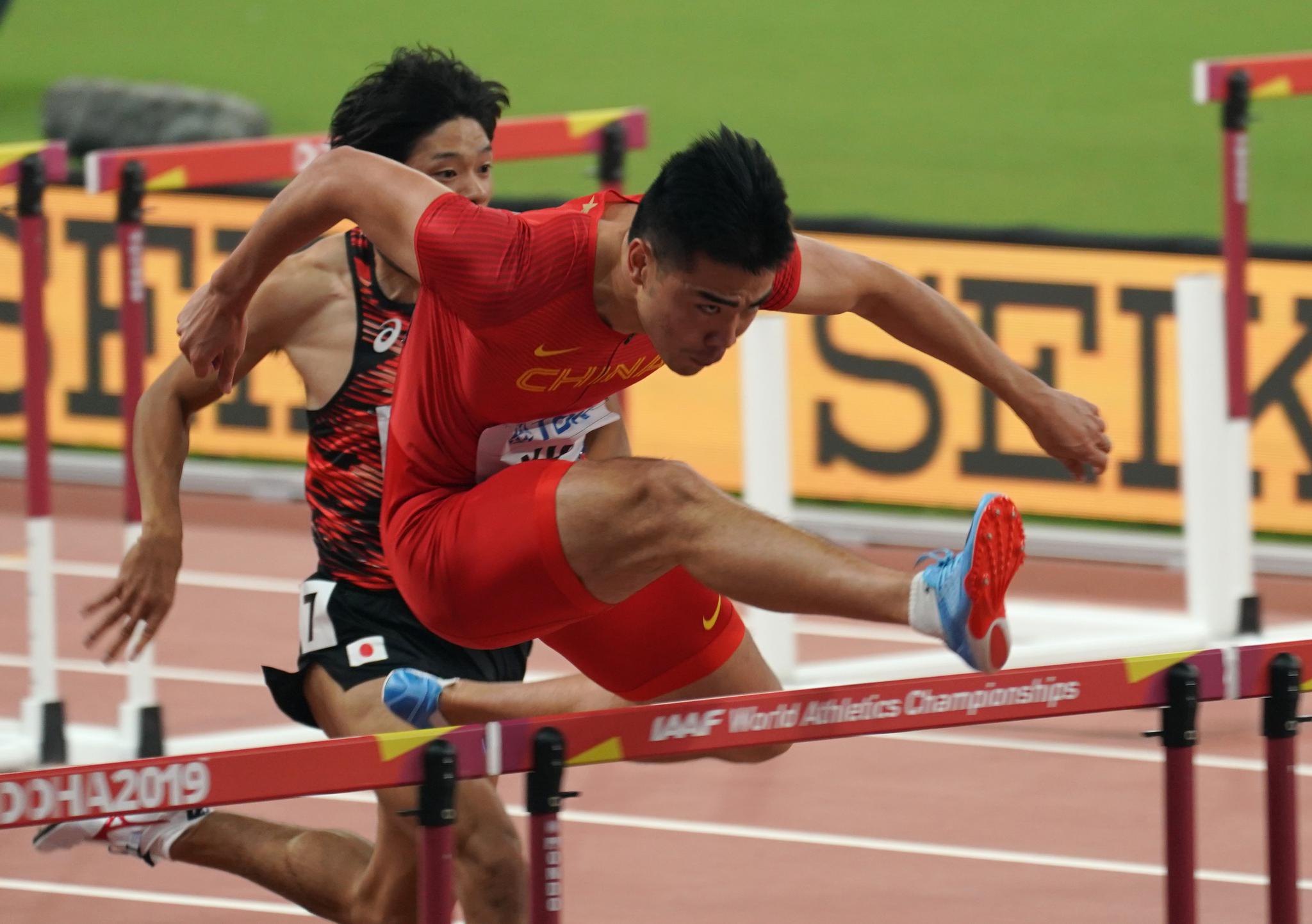 美国田径又现跨栏高手 10天疯狂提升个人最佳0.23秒