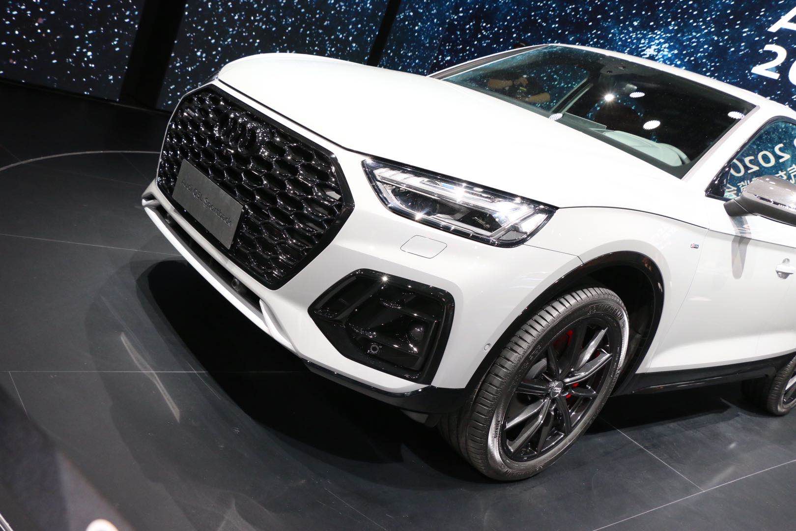 子弹说车丨定位轿跑suv,奥迪q5l sportback北京车展首发