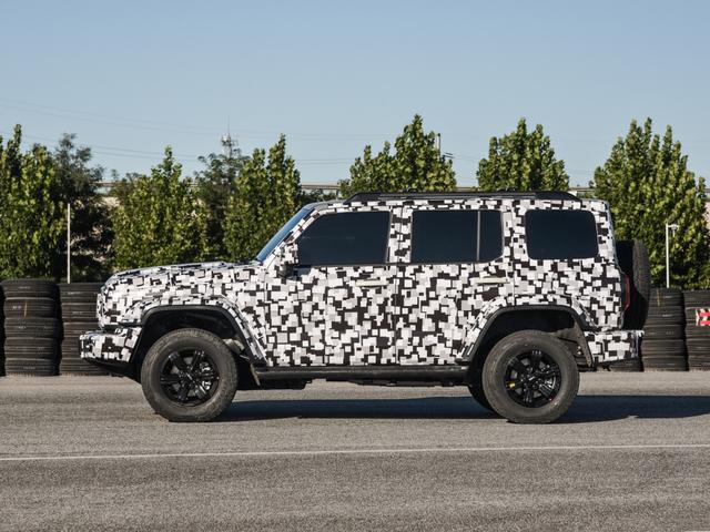 长城版"大g",车名比霸道霸气,配三锁9种驾驶模式 3.0t