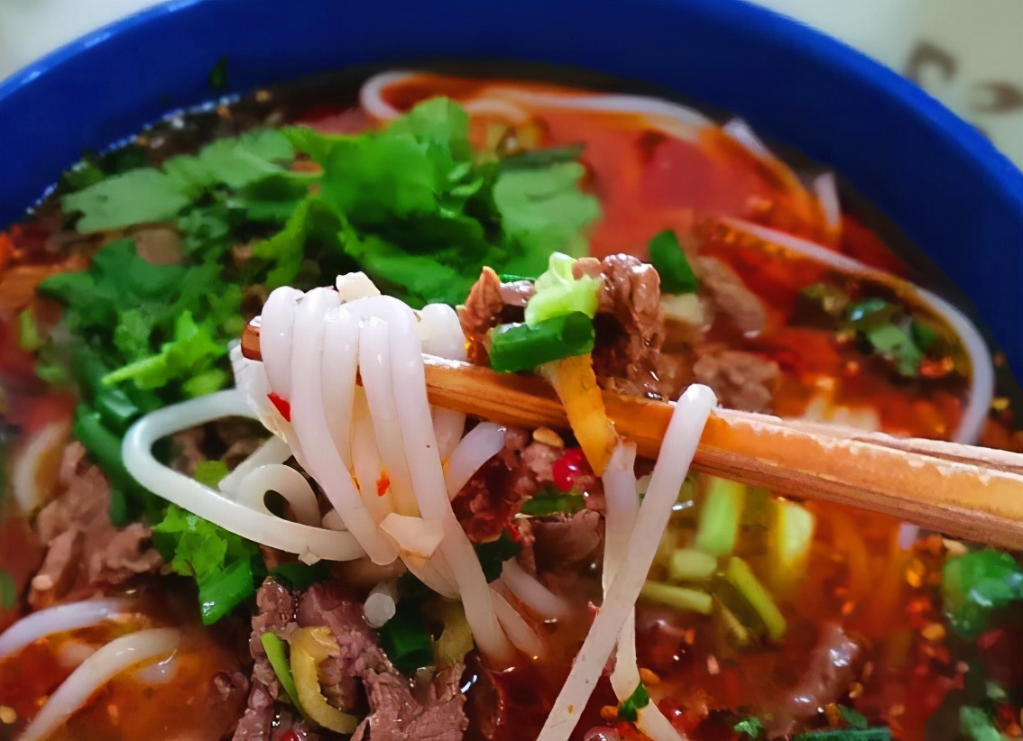 懒人版麻辣牛肉粉这样的做法你见过吗每次上桌都光盘