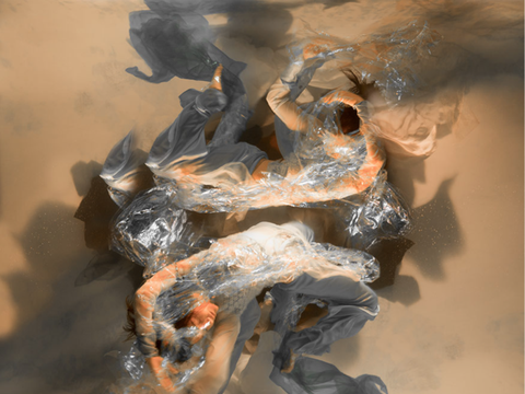 油画般的质感,美女克里斯蒂的水下摄影作品