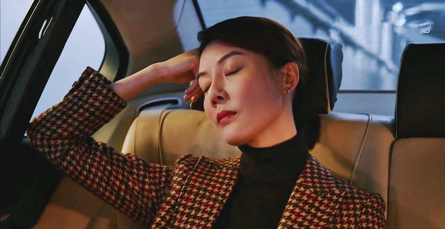 《亲爱的自己》走向精彩,李思雨感情受阻,事业辉煌?