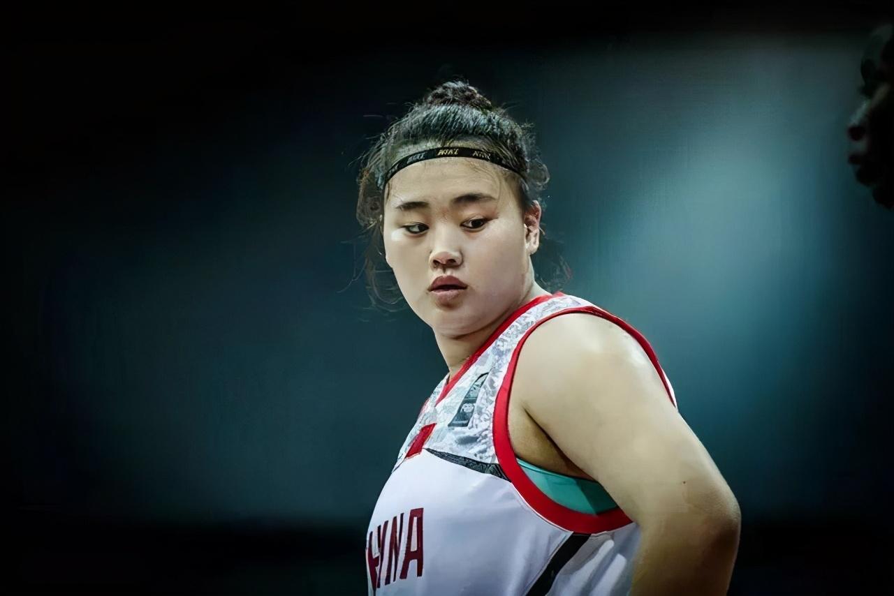 19岁天才mvp曾狂砍45分,奥尼尔也被圈粉|刘禹彤|女篮|奥尼尔_新浪新闻