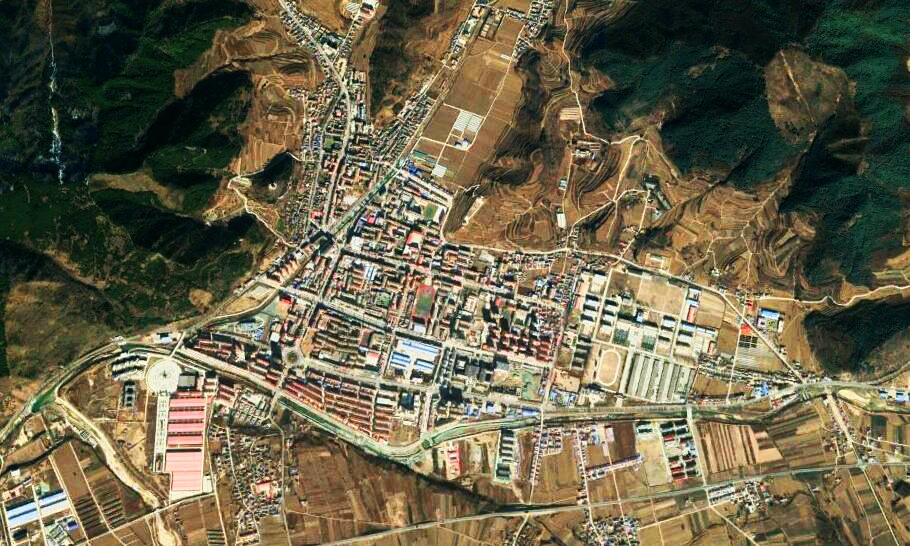 陕西宝鸡人口最少的县,拥有秦岭第一高峰,县城位于山间小平坝|太白县|