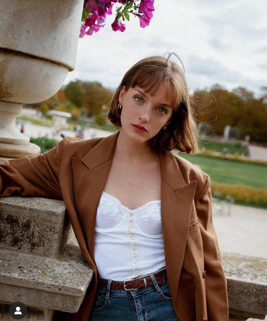 法国女生慵懒随意的法风出街穿搭look搭配参考