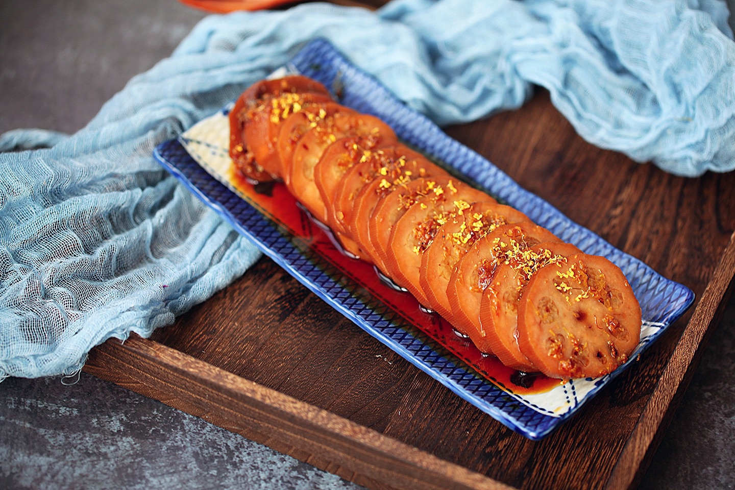 秋季滋补,益血增肌,滋补养颜,软糯香甜的桂花红糖糯米藕