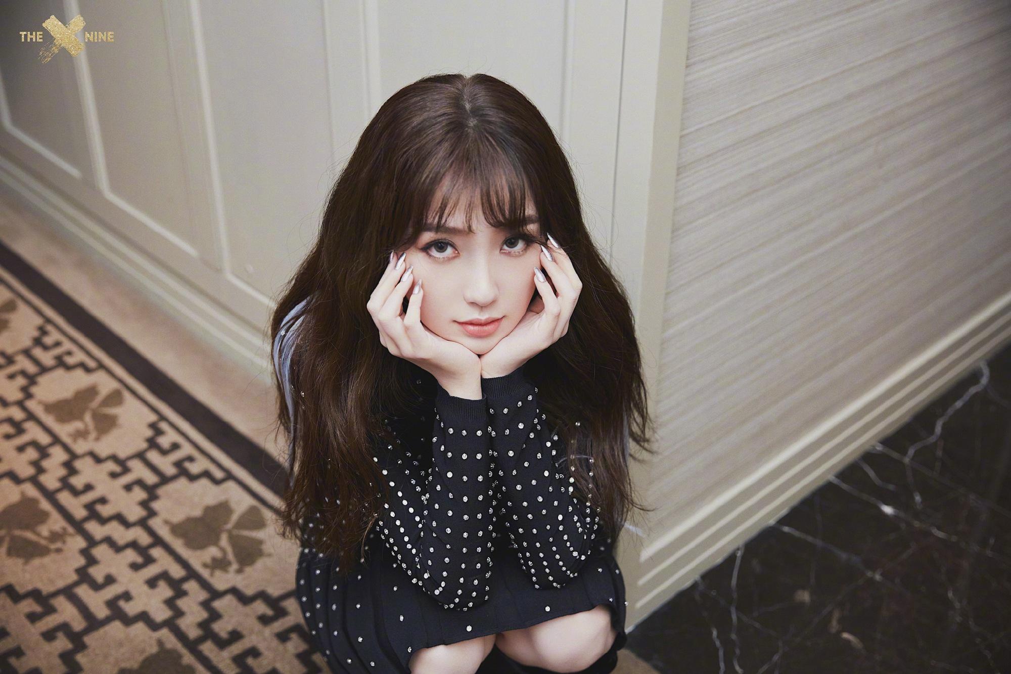 虞书欣valentino线下活动波点裙长筒靴过分可爱了