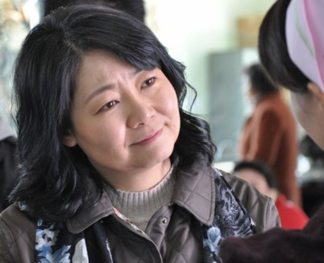她是"妈妈专业户",32岁时给42岁的演妈,凭《闯关东》走红