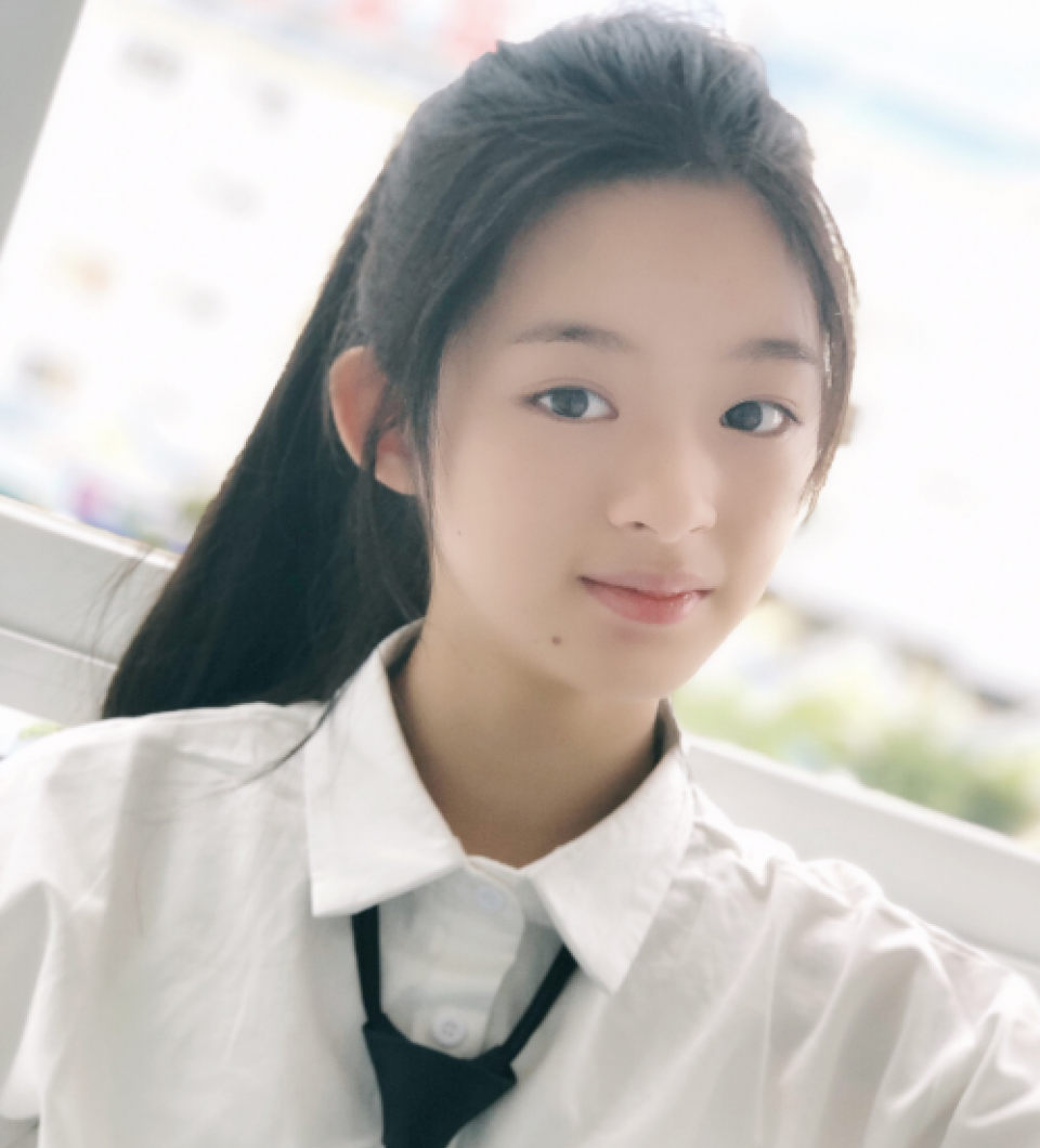 杨幂旗下13岁童星被赞翻版赵丽颖出道3年已演15部剧