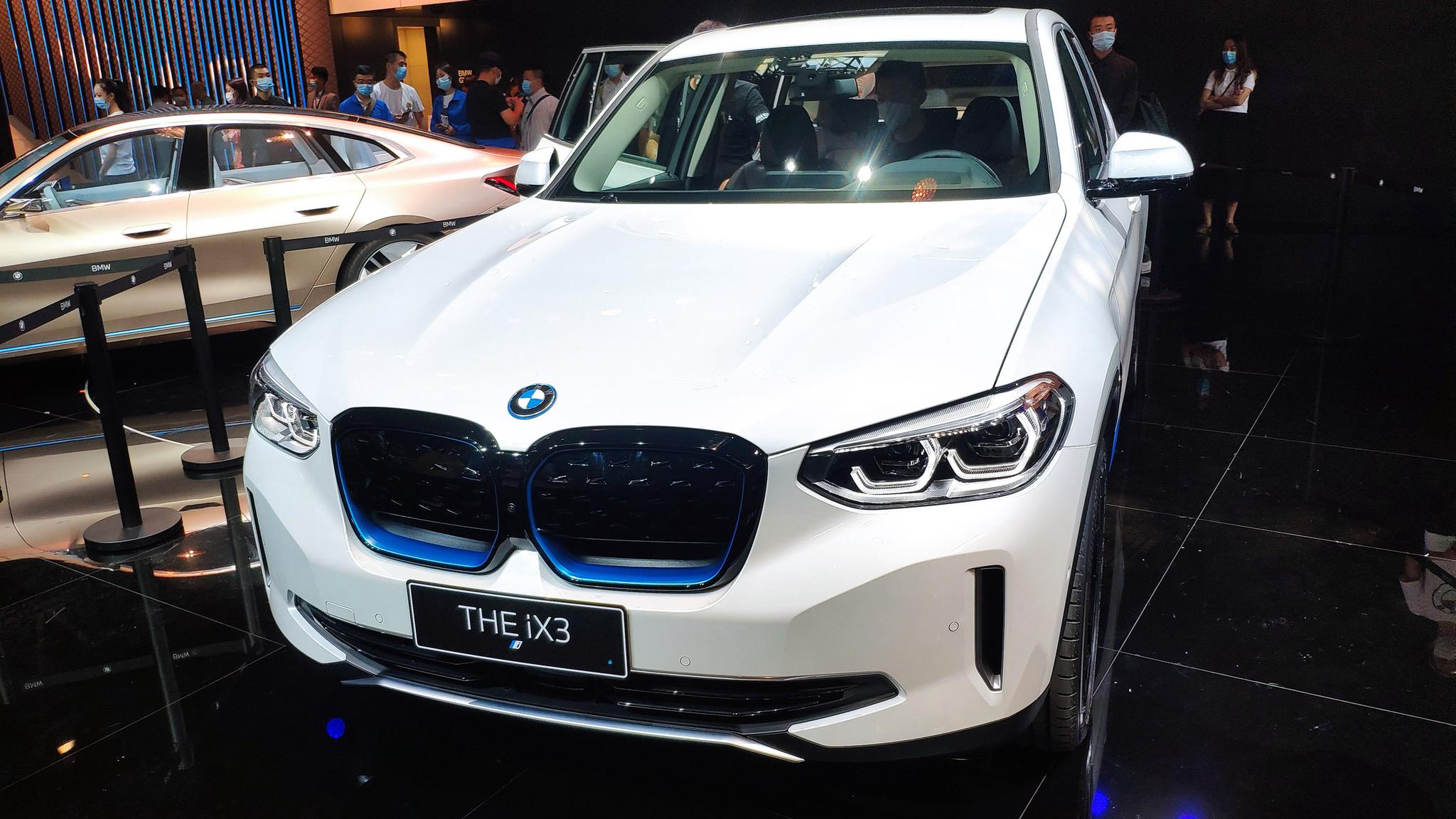 2020年北京车展:华晨宝马ix3实车