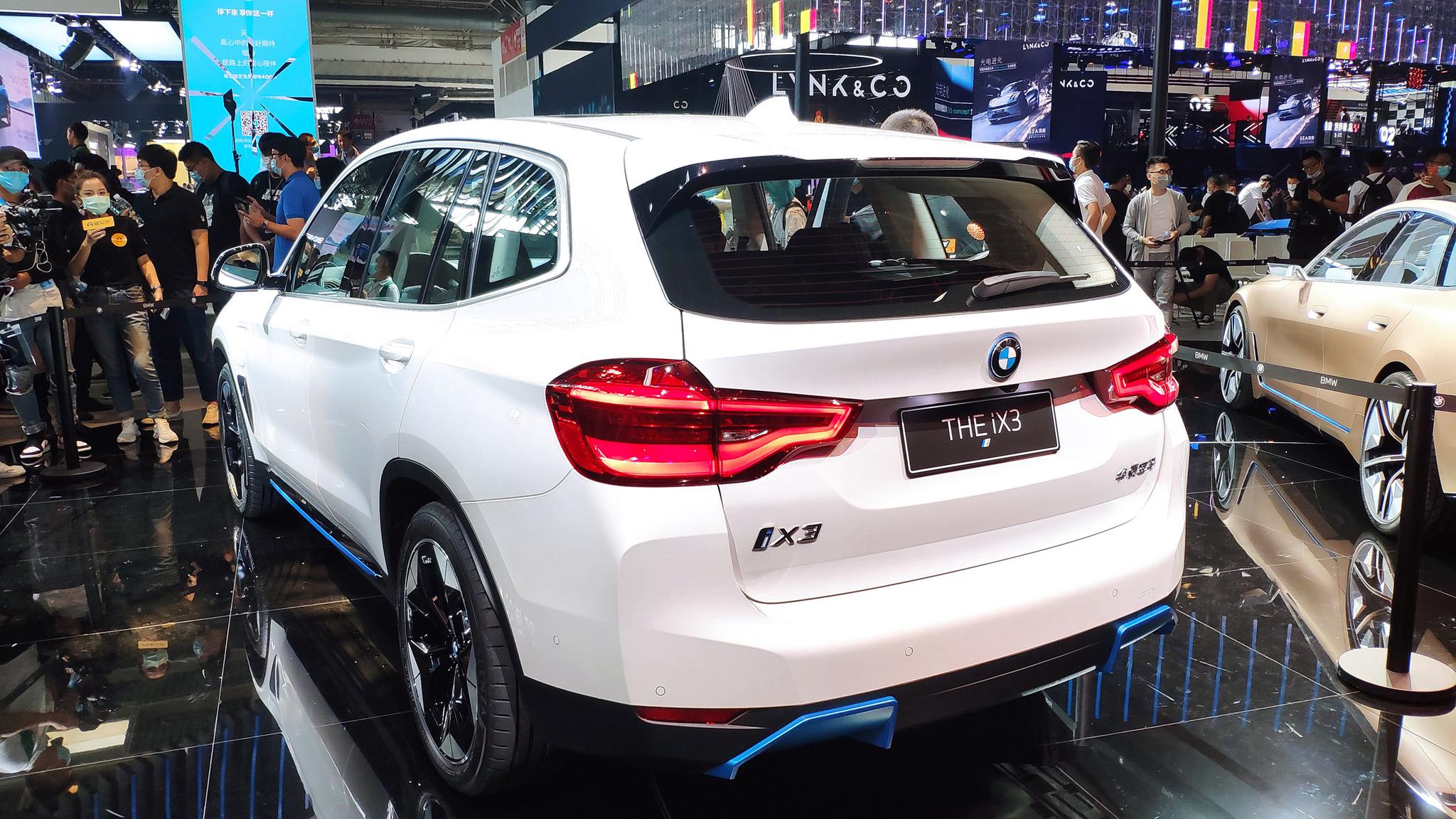 2020年北京车展:华晨宝马ix3实车