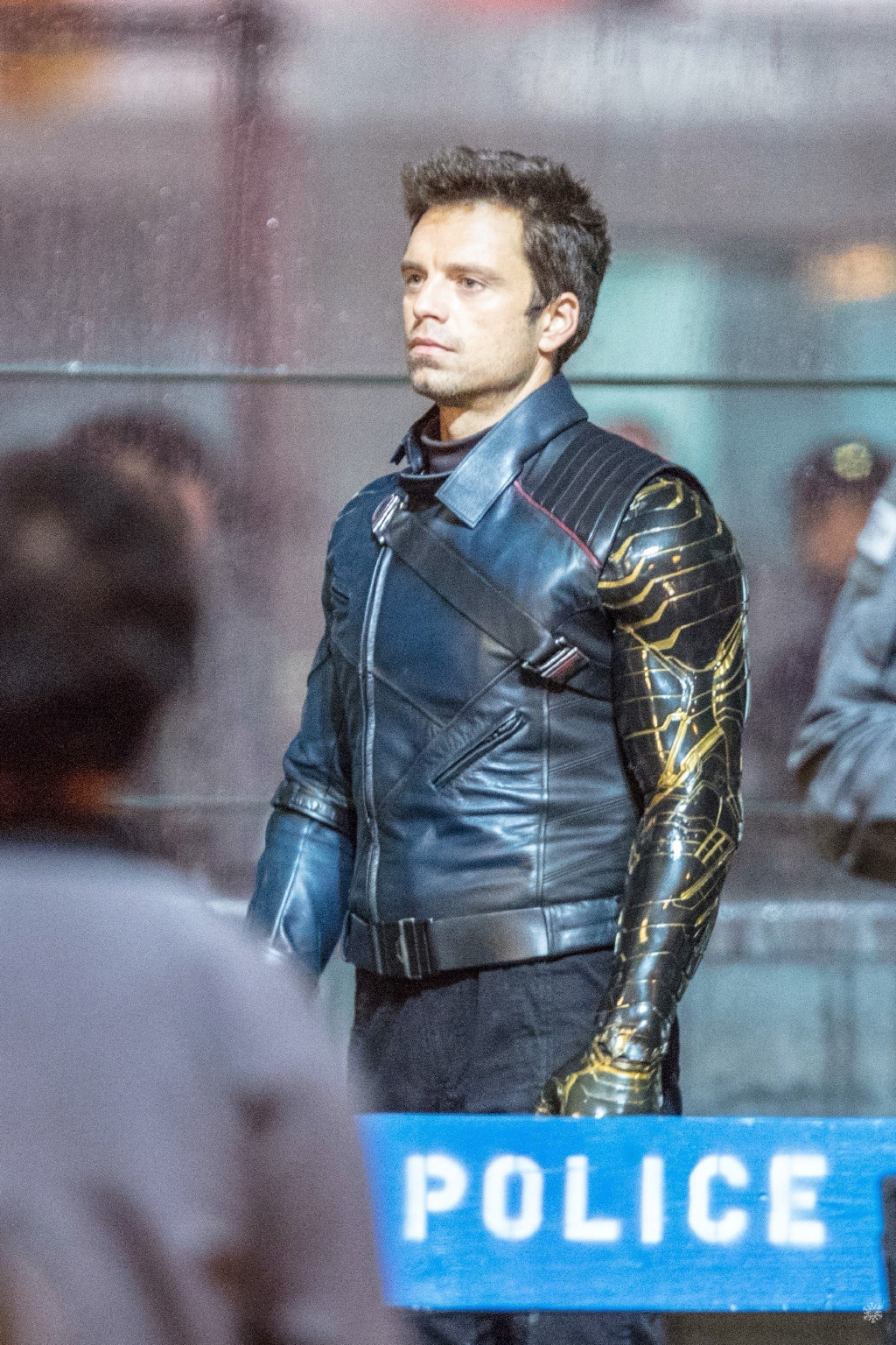 漫威限定剧猎鹰与冬兵正式复工38岁冬兵巴基帅气登场