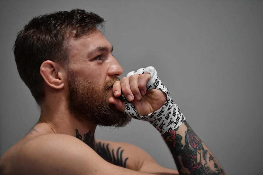 嘴炮白大拿互相指责对方说谎平头爆粗康纳这货根本不敢和我打