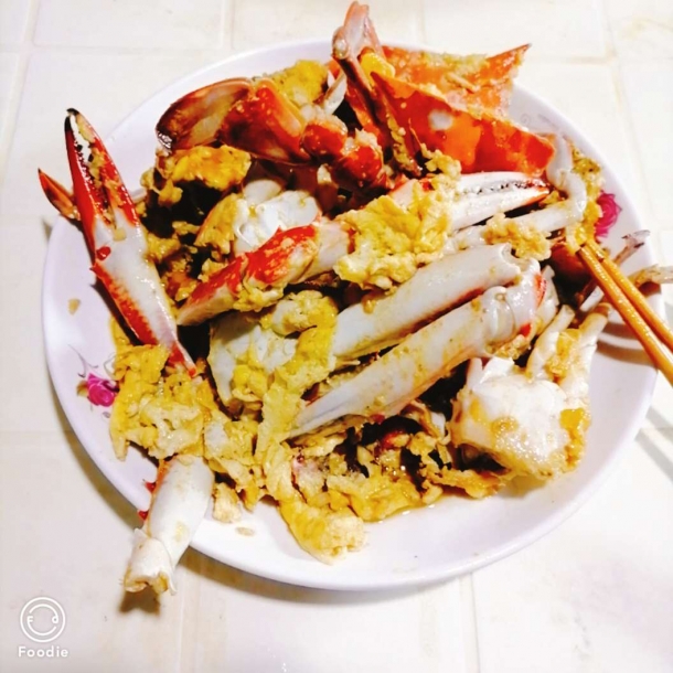 鸡蛋炒梭子蟹,吃了根本停不下来,太美味了
