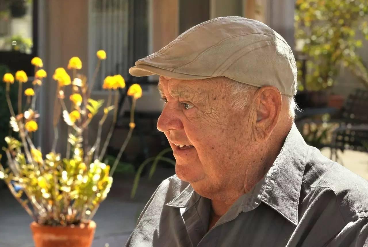 冷冻第一人富豪贝德福德原定3年前就该醒来结果怎么样了