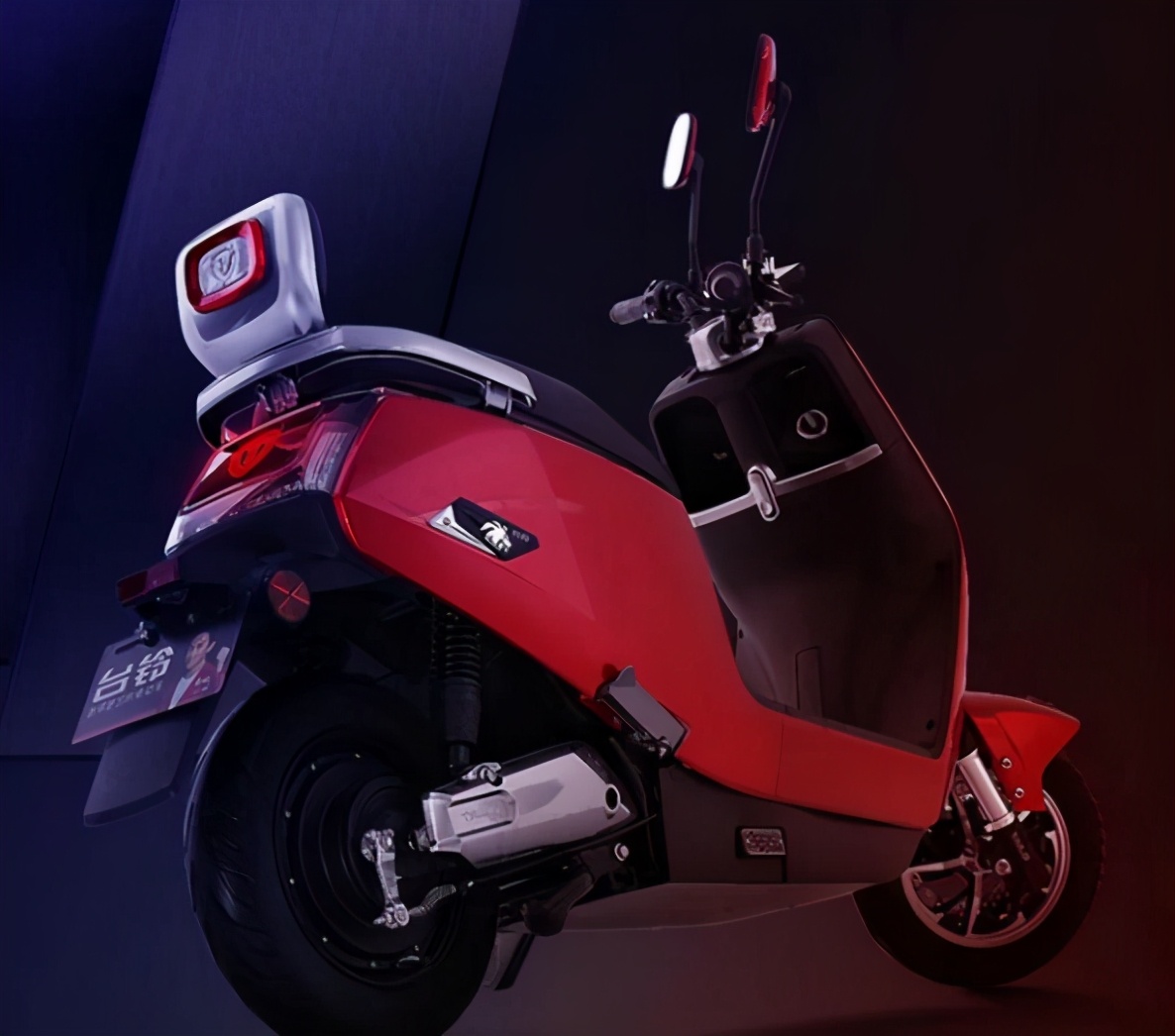 台铃猛狮,行业唯一节能车型奖殊荣,搭配72v20ah大电池