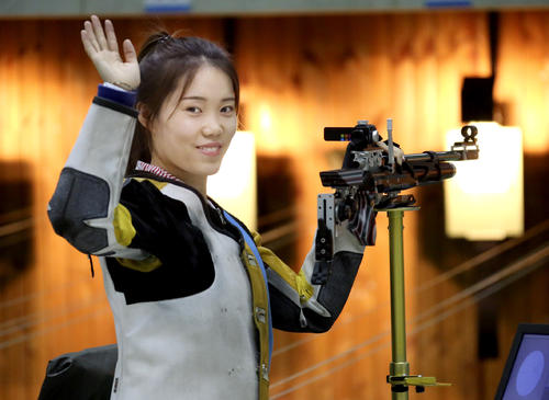 此外,赵若竹还拿下了雅加达亚运会,世锦赛,亚锦赛上收割了金牌,其中