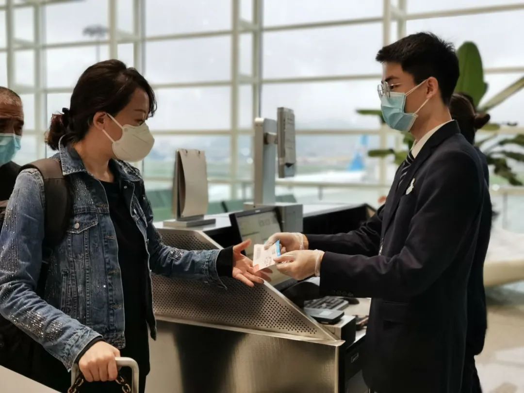 我的战疫我的城丨蒋俊豪 深圳机场地服公司国内服务科接送机服务员