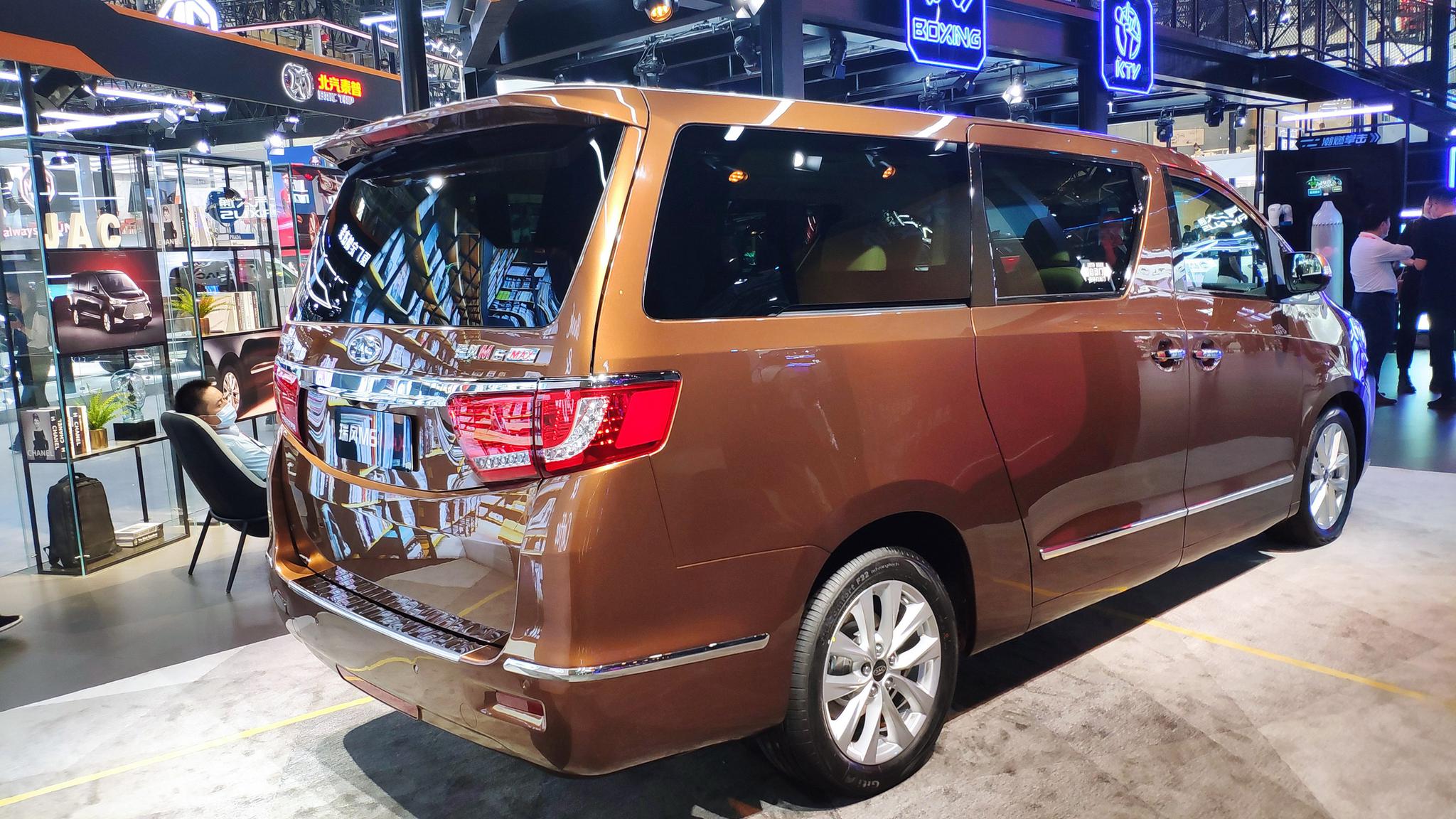 2020年北京车展江淮瑞风m6max实车