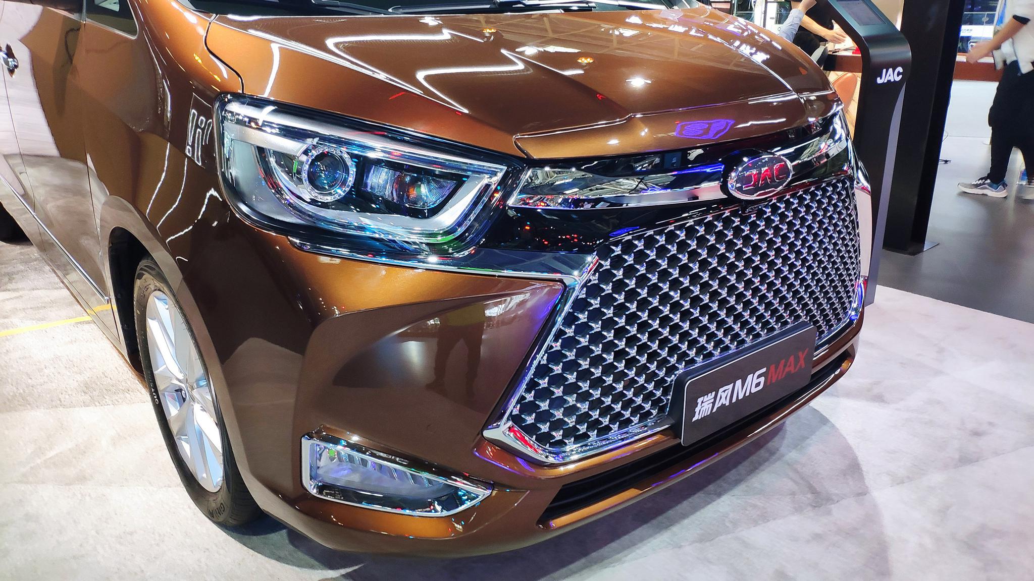 2020年北京车展江淮瑞风m6max实车