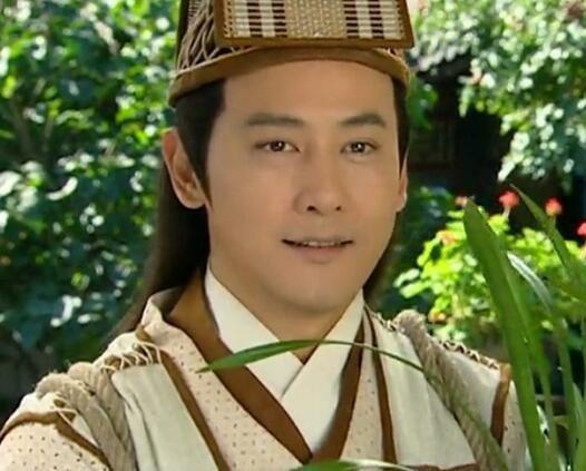 他是"小燕子和紫薇"的爹,抛弃小10岁妻子,恋上小24岁管韧姿|邱心志