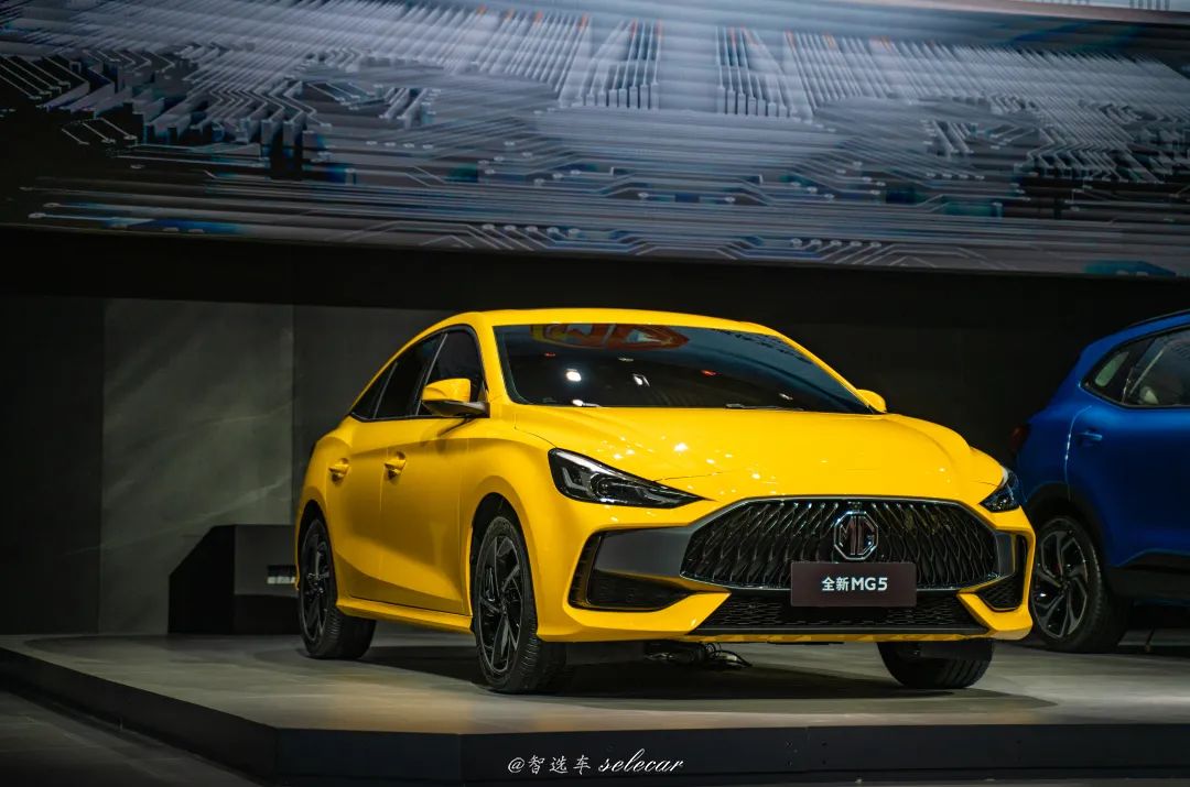 能让年轻人躁动的8万级轿跑座驾!北京车展实拍名爵5