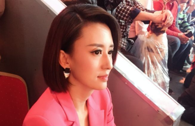 她曾是央视主持人,嫁豪门老公已年过六旬,如今二人现状如何了?