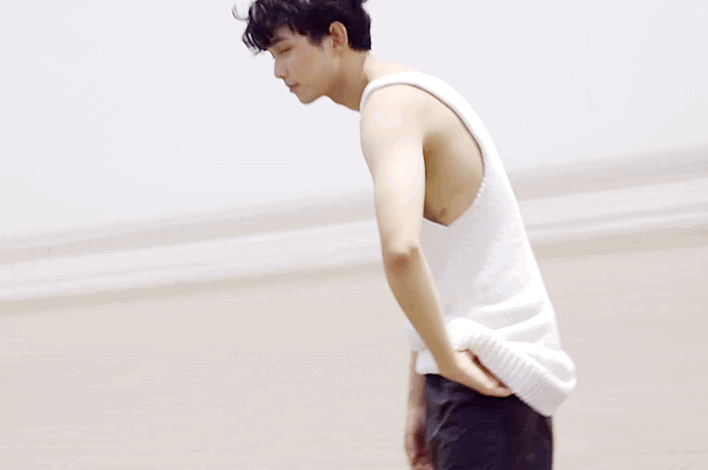 仿佛看着吴磊练成现在的样子好想摸摸看啊