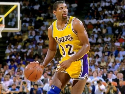 第二位是约翰逊