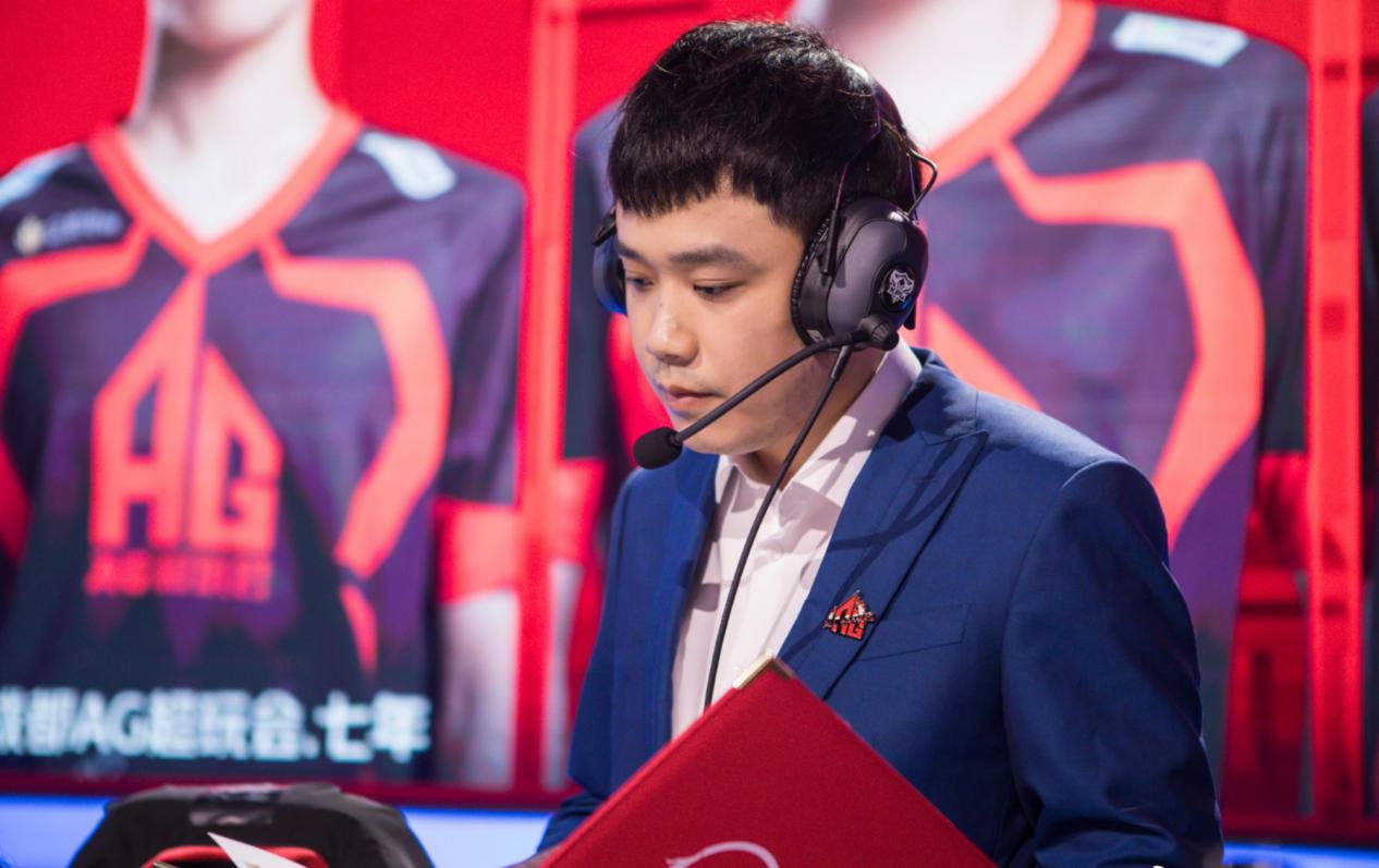 kpl:ag输给hero活该?月光老整活大师,输了不忘吐槽其他队伍|月光|队伍