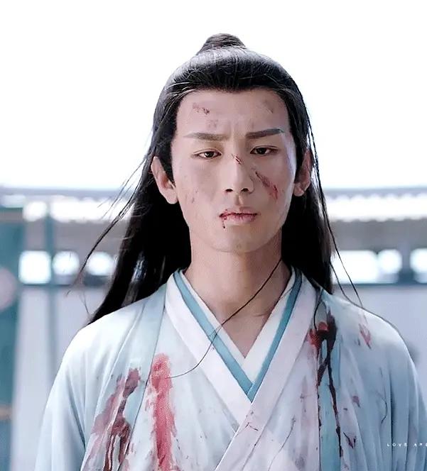 明星受伤妆杨洋英气成毅让人心疼看到鞠婧祎太假了吧