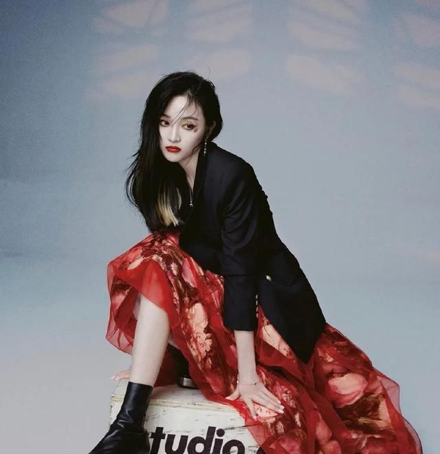 "百变女孩"吴宣仪,多种风格,轻松驾驭