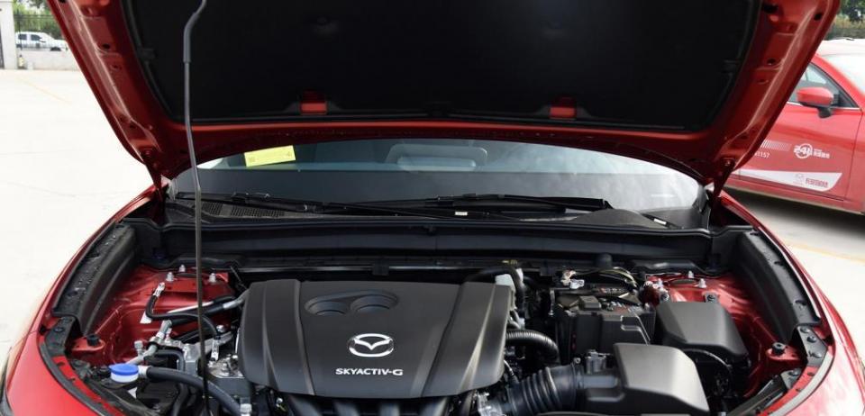 全球战略车型马自达cx-30,动力操控是亮点,打心底征服你