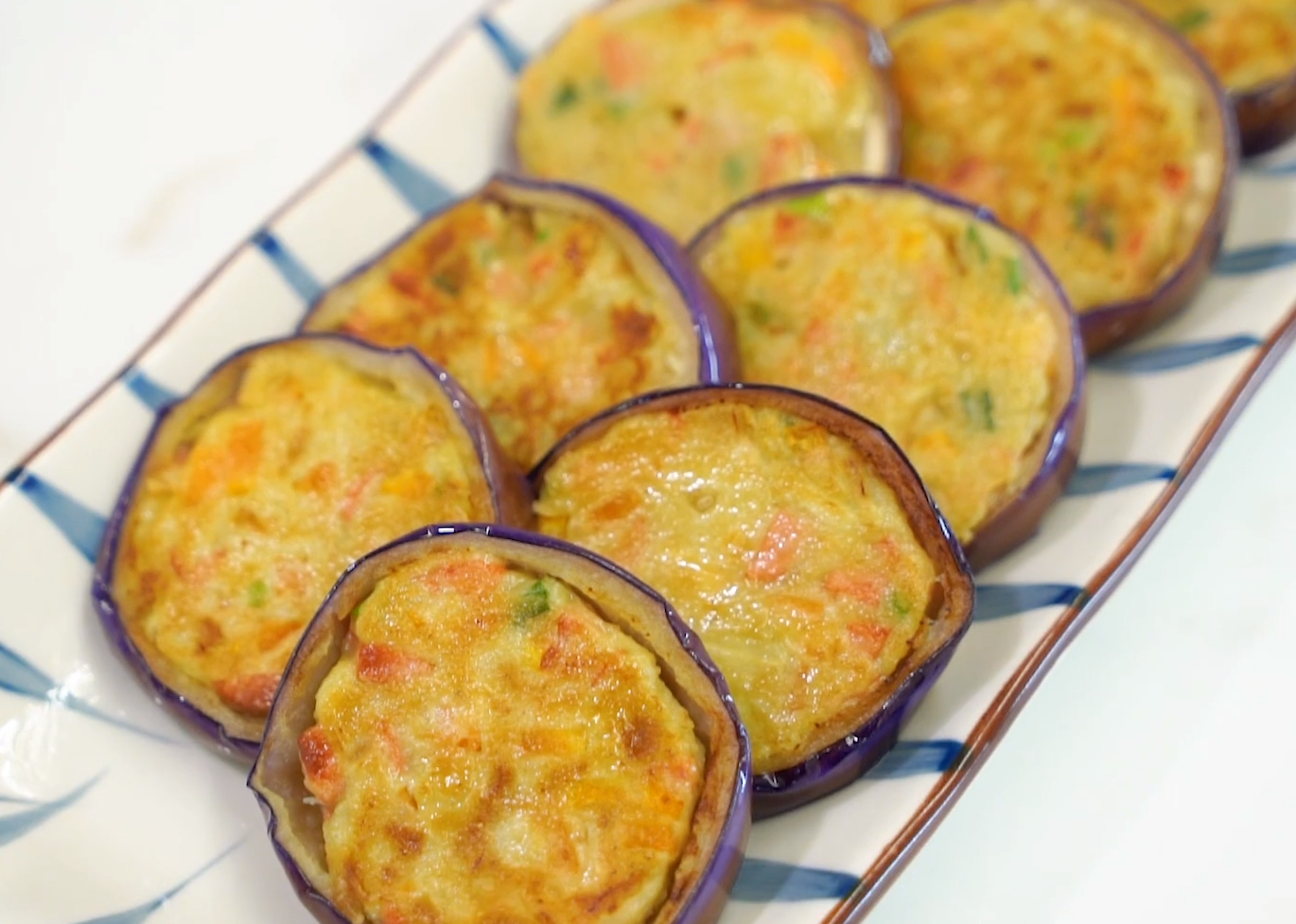 香煎茄子饼:外焦里软,营养丰富又解馋,孩子三天两头点名要吃