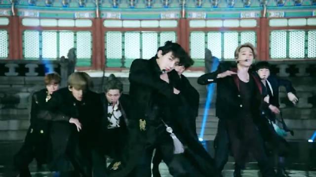 Bts防弹少年团最新景福宫美国电视现场表演 Idol Bts防弹少年团最新景福宫美国电视现场表演 Idol