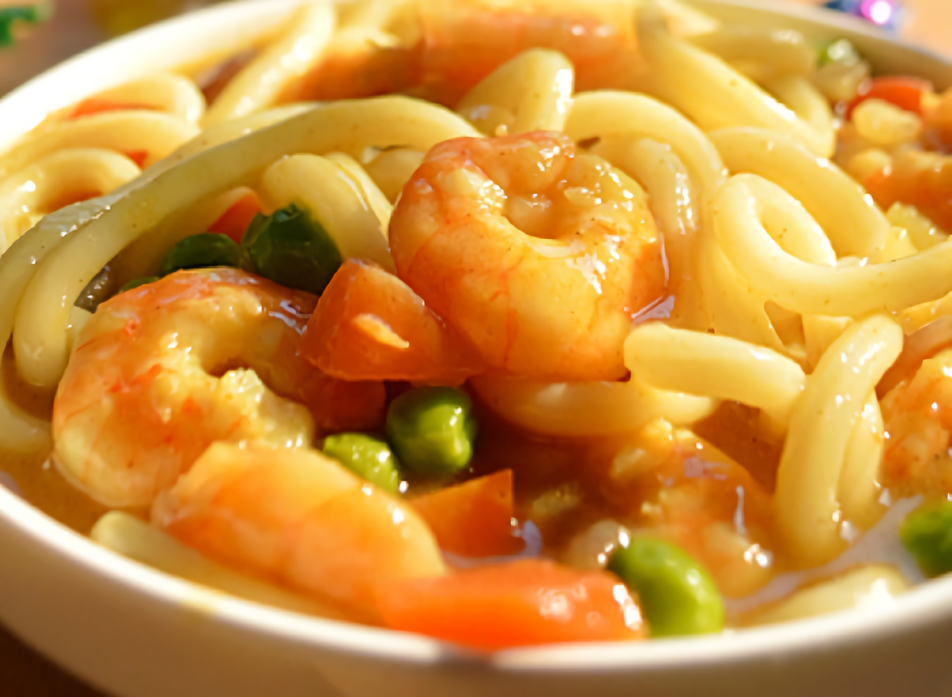 咖喱鲜虾乌冬面,做法简单,营养美味,孩子大人都很喜欢吃