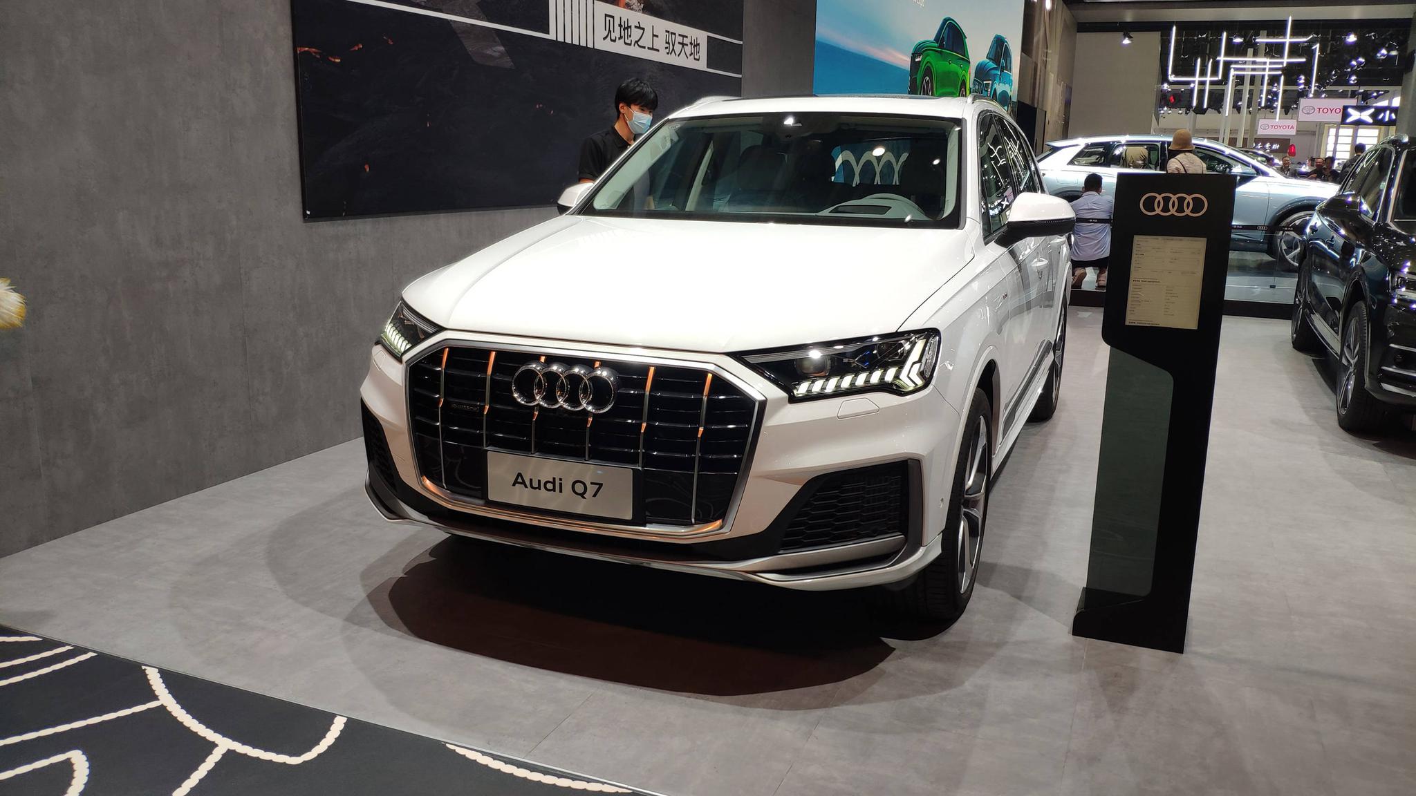 2020年北京车展:新款奥迪q7实车