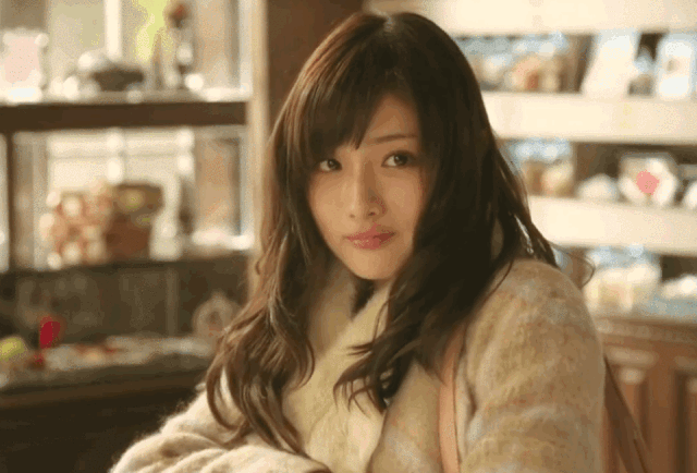 33岁石原里美结婚!真实的她,才不止“国民老婆”那么简单|失恋巧克力职人_新浪娱乐_新浪新闻