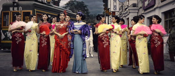 《再忆·1937》以百乐门舞女陈曼丽的悲壮人生为主线,在充满老上海