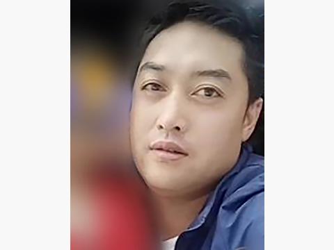 离婚前惨遭家暴,前夫照片曝光|拉姆|唐龙|前夫_新浪新闻