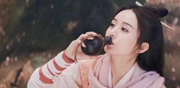 有种养眼叫古装美女喝酒,林青霞霸气,看到林心如:太美了