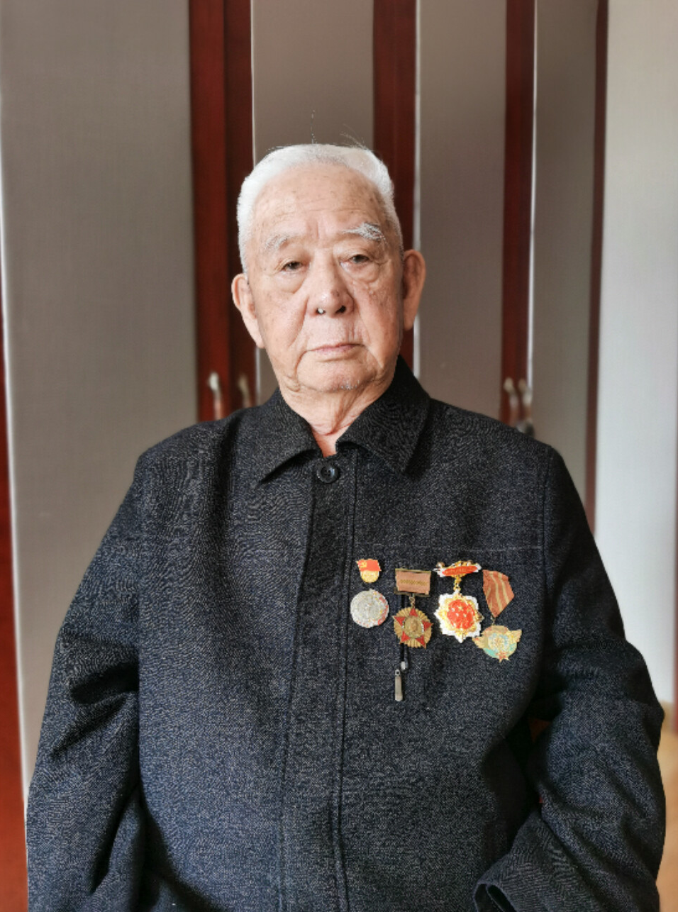 抗美援朝70周年 | "战友们从土堆中把我挖出来"|朝鲜|抗美援朝_新浪