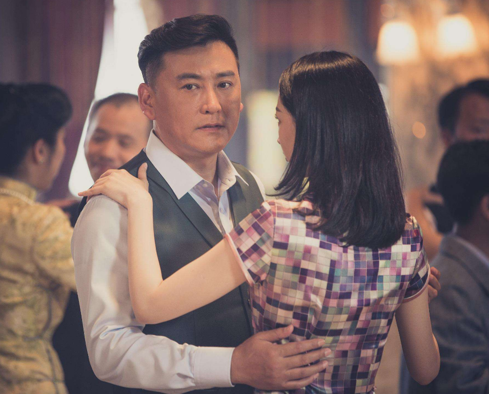 再到老少恋娶小16岁妻子,他如何做到的|刘小锋|朱墨|谍战_新浪新闻