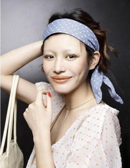 她17岁成名,后和汪峰离婚,如今33岁的葛荟婕怎样了?