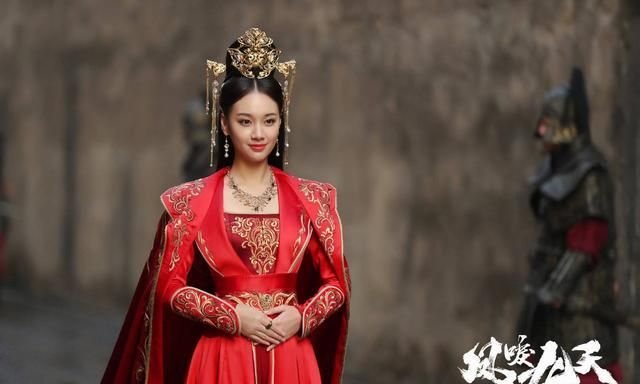 《凤唳九天》两个误会,改写姚莫心一生,却成就了她的凤凰涅盘 - 凤九