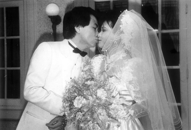 1986年,刘志荣梁淑庄结婚,数十年来,一直恩恩爱爱,被称为娱乐圈"模范