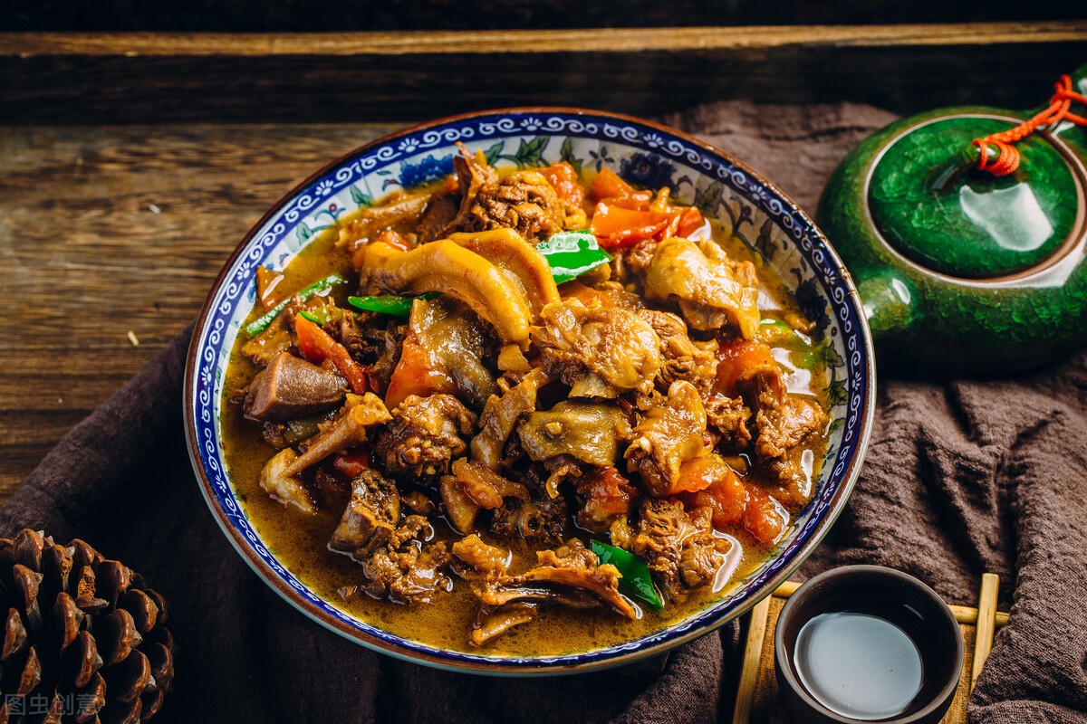 炖鸭肉不要加水了用它炖的话口感特别嫩吃起来也不塞牙