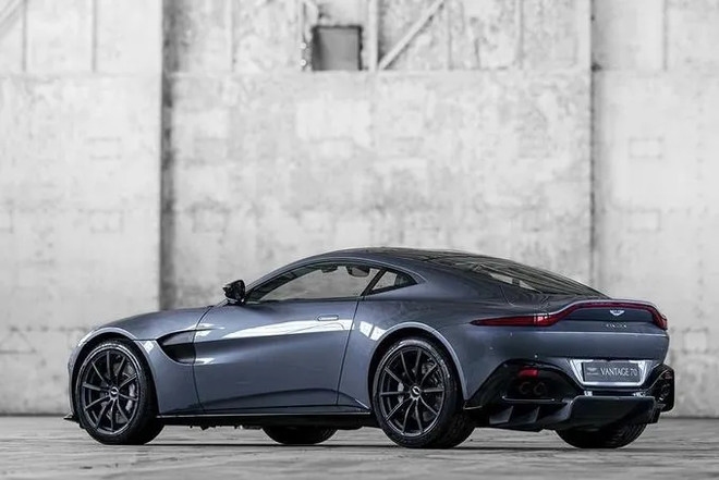 周末福利 | 007的座驾——阿斯顿·马丁
